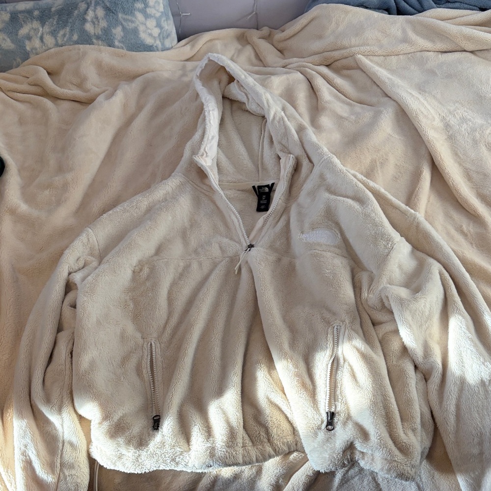 The North Face Women's Cream Fleece Jacket
